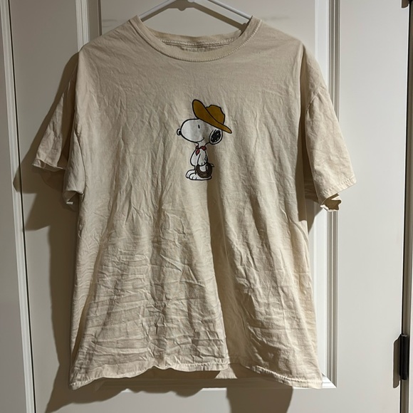 Peanuts Other - NWOT men’s cowboy peanuts tan tshirt size L